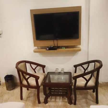 Adb Rooms Hotel Indo Continental New Delhi Exterior photo