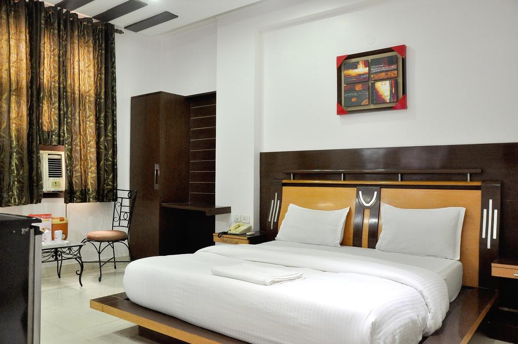 Adb Rooms Hotel Indo Continental New Delhi Exterior photo