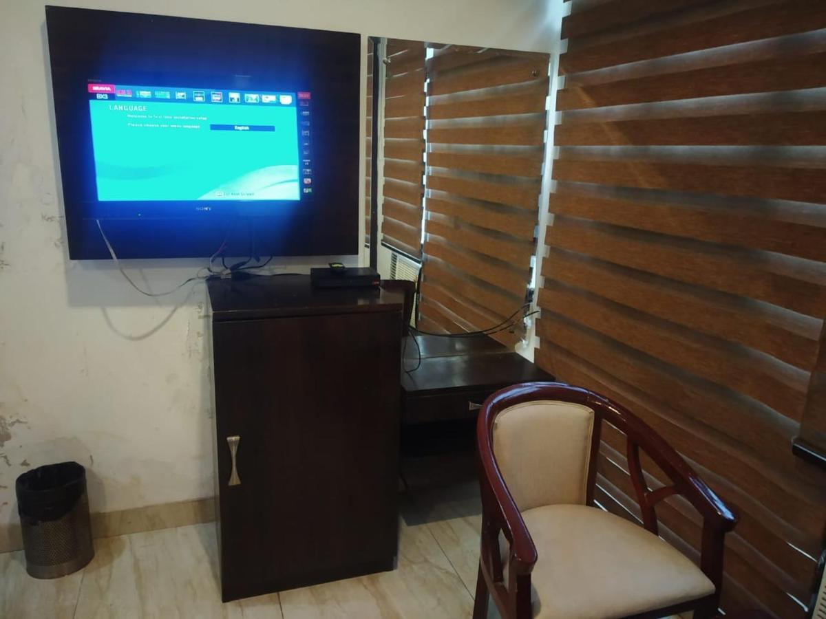 Adb Rooms Hotel Indo Continental New Delhi Exterior photo